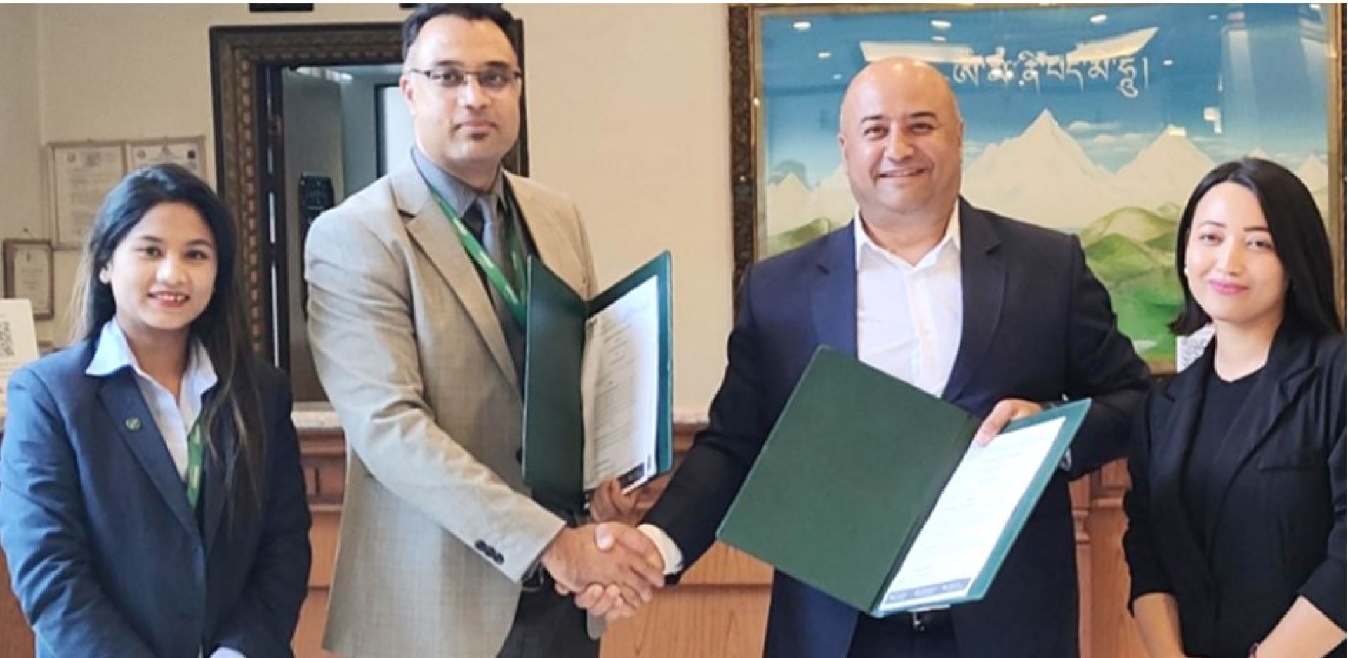 सिटिजन्स बैंकका ग्राहकलाई होटल ली हिमालयमा १५ प्रतिशतसम्म छुट